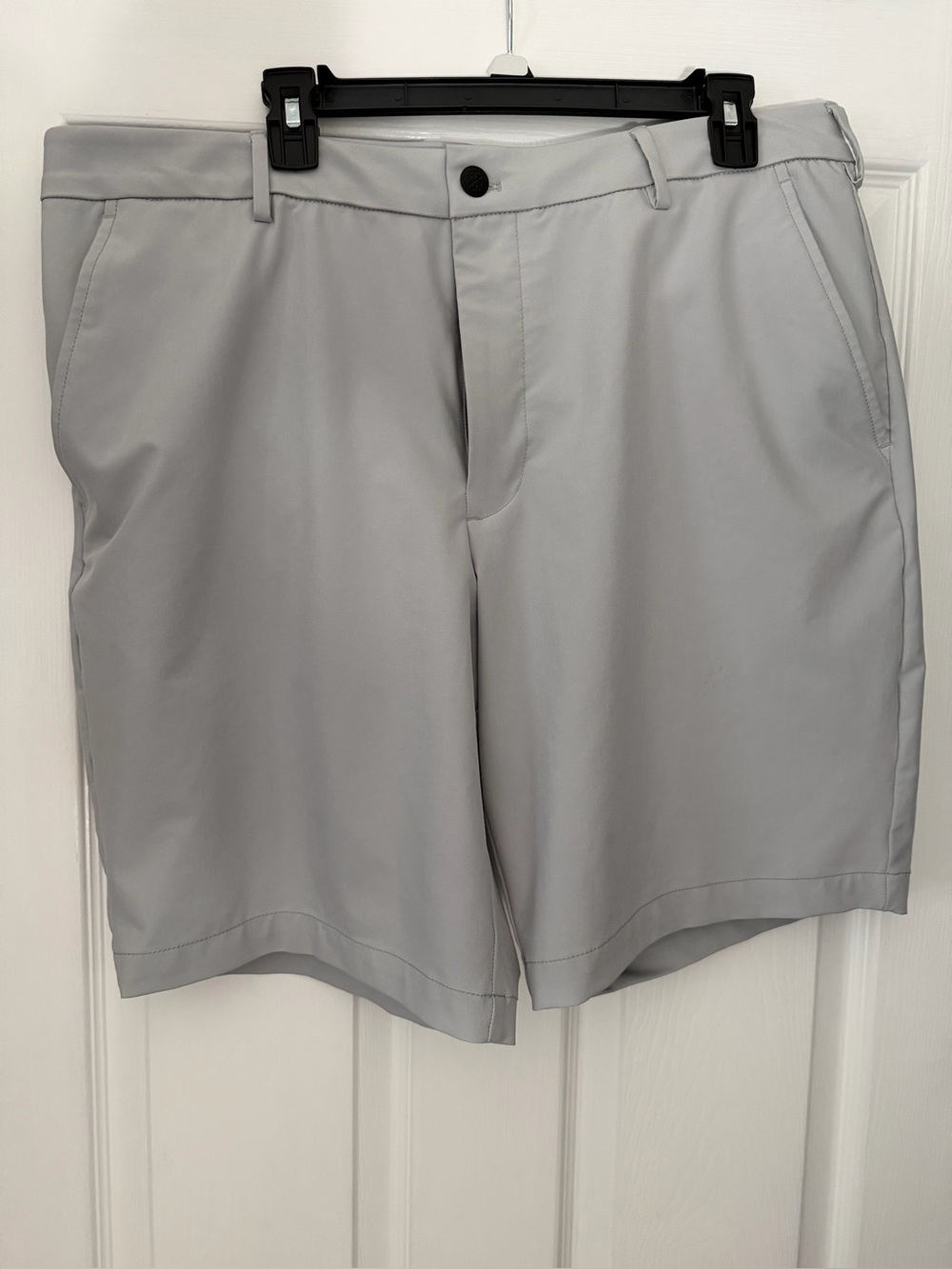 Men's Izod Light Gray Performance Shorts